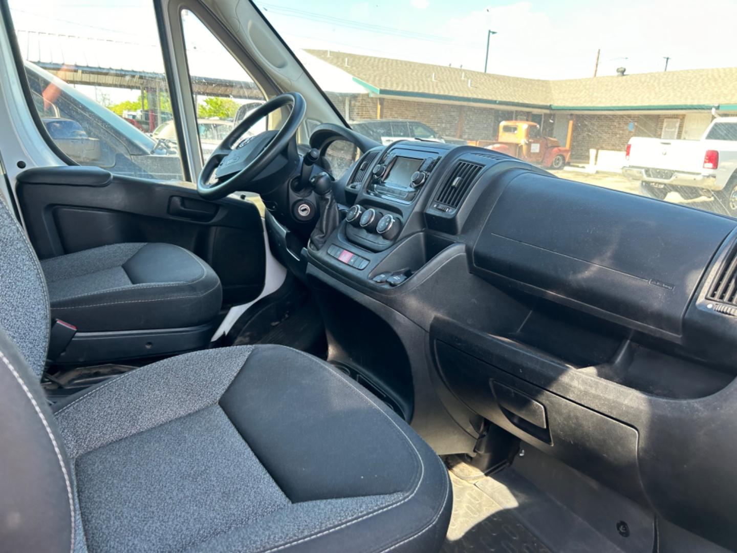 2021 White RAM Promaster 2500 High Roof 159-in. WB (3C6LRVDGXME) with an 3.6L V6 engine, 6A transmission, located at 1687 Business 35 S, New Braunfels, TX, 78130, (830) 625-7159, 29.655487, -98.051491 - Photo#2